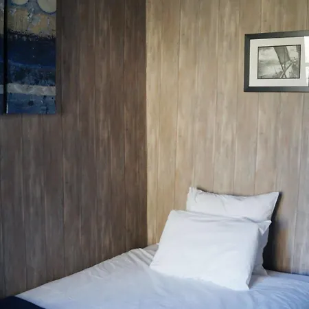 Hotel Du Saumon 3*